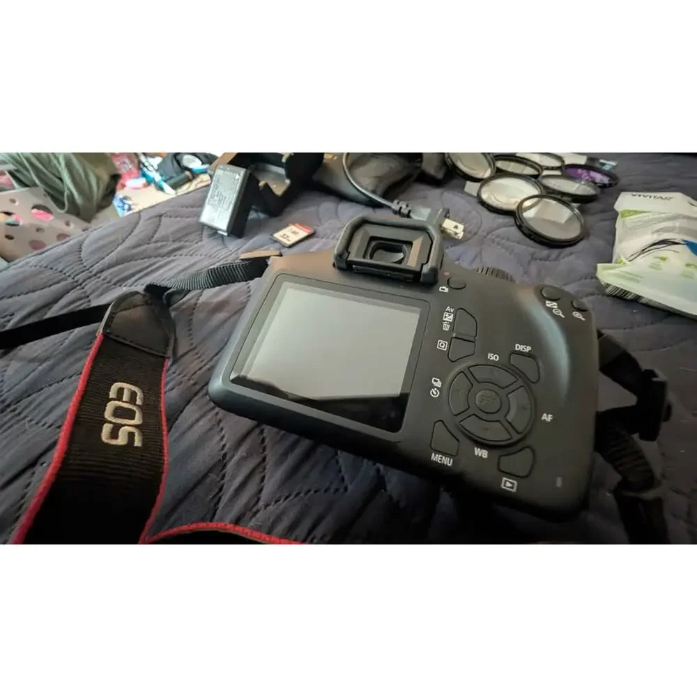 Canon EOS 4000D DSLR Camera Bundle